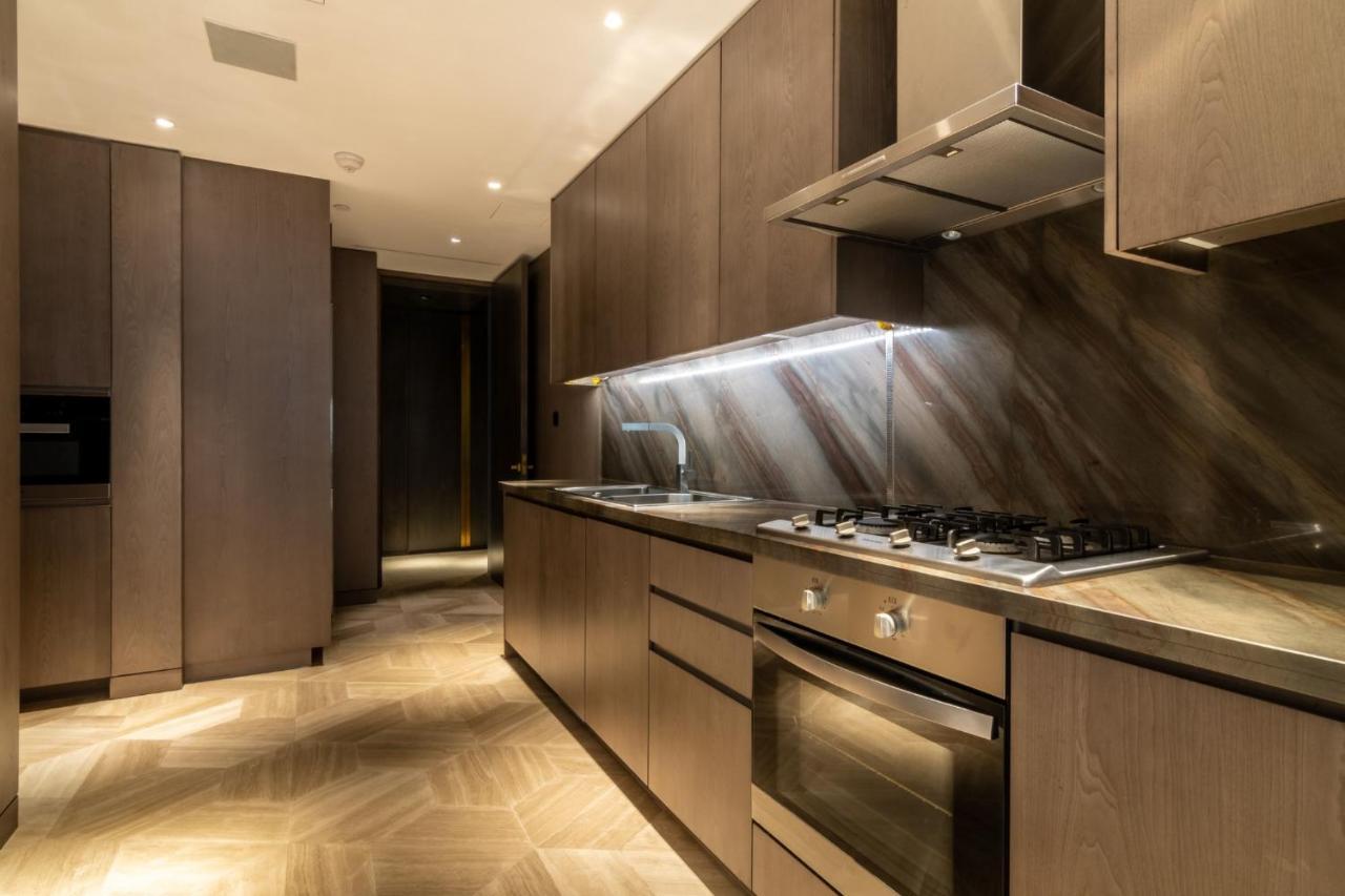 South Five Palm - Luxurious Three Bedroom Apartment